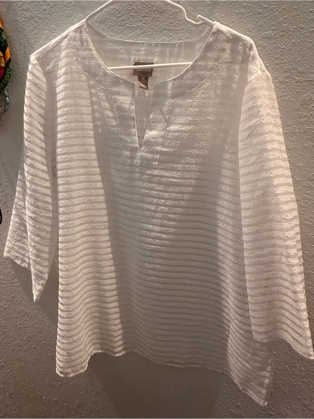 Chico's White Textured Split-Neck Tunic